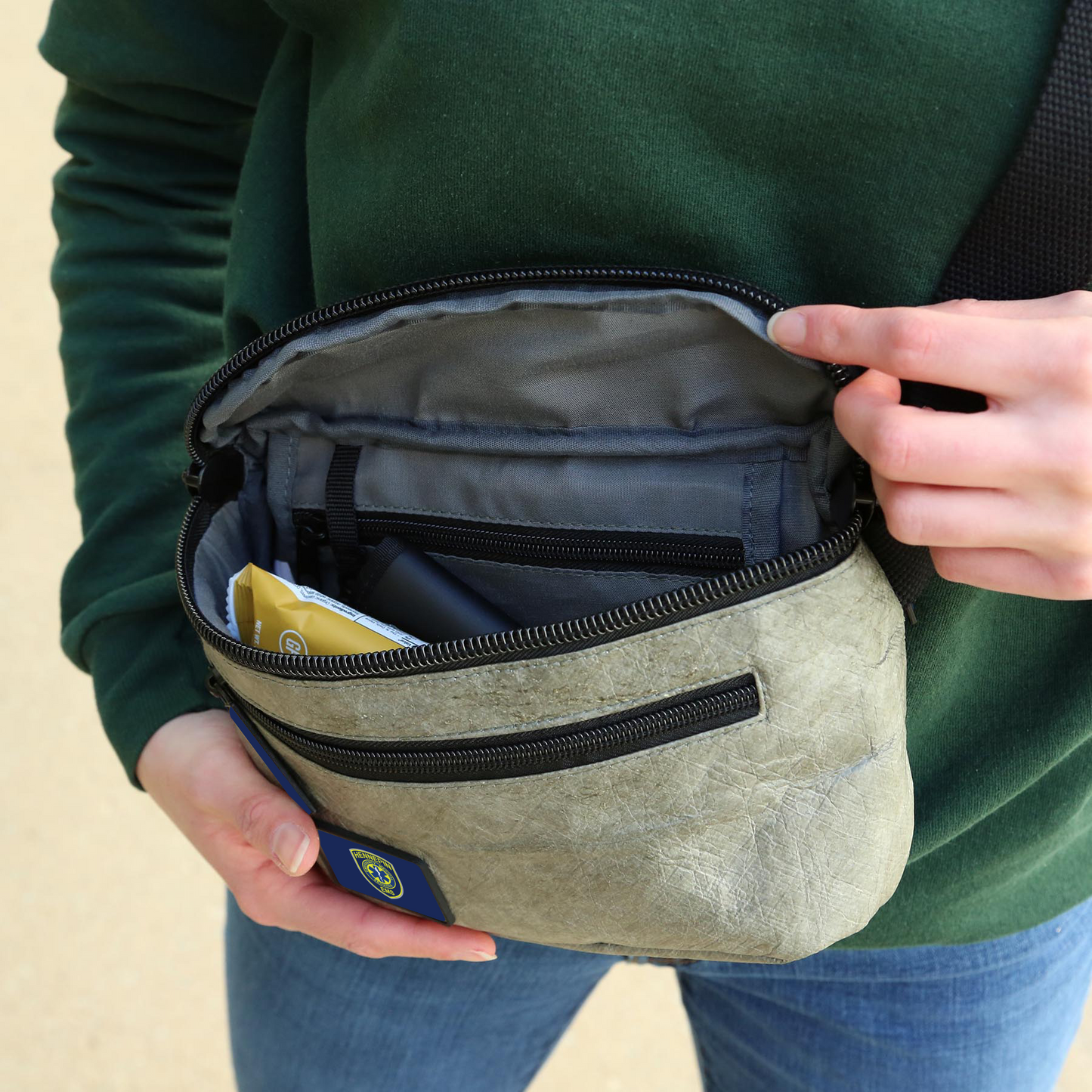 NEOX: PREXY Crossbody Bag*